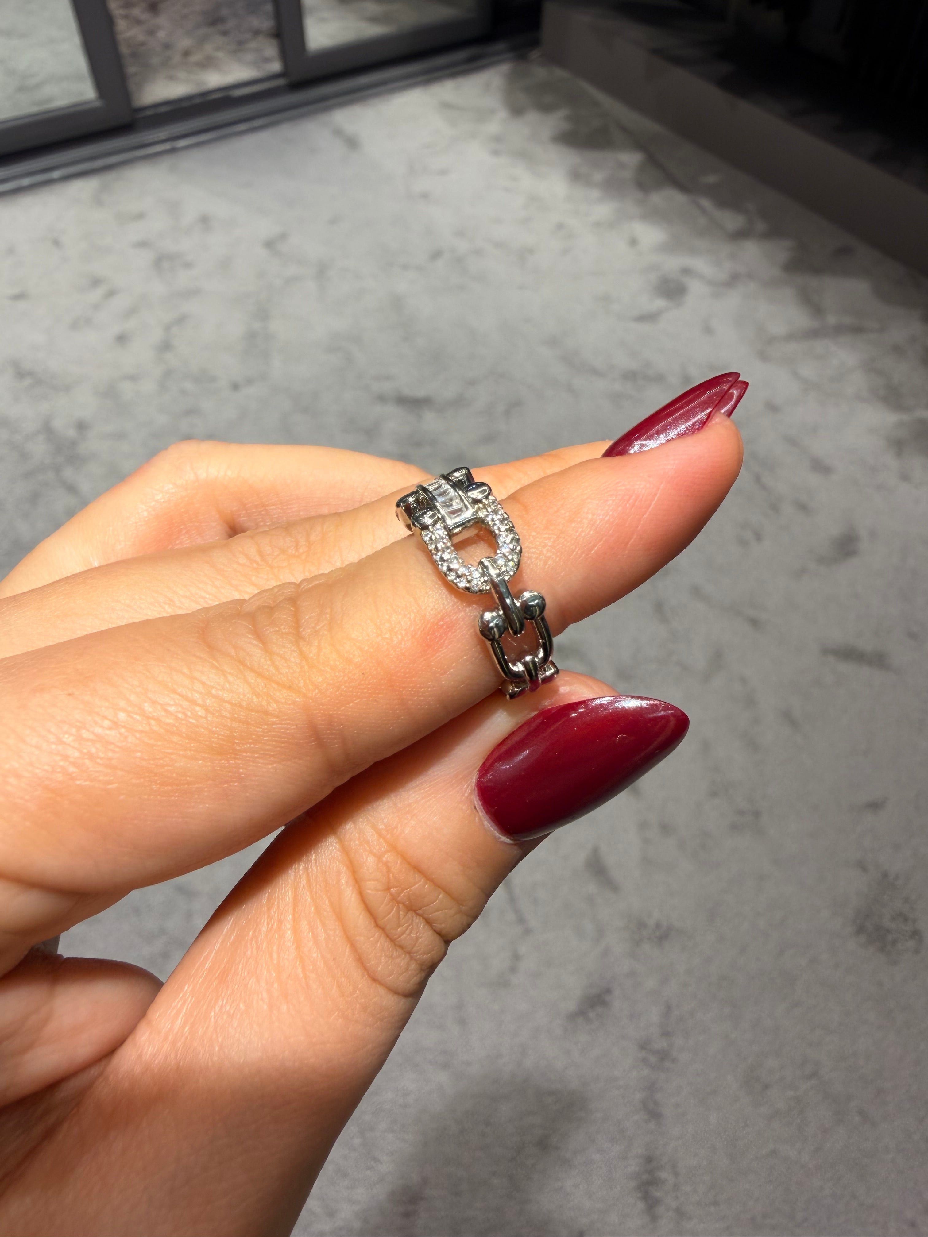 Marka Model Tasarım Taşlı Ayarlanabilir Yüzük Ürün ana görseli