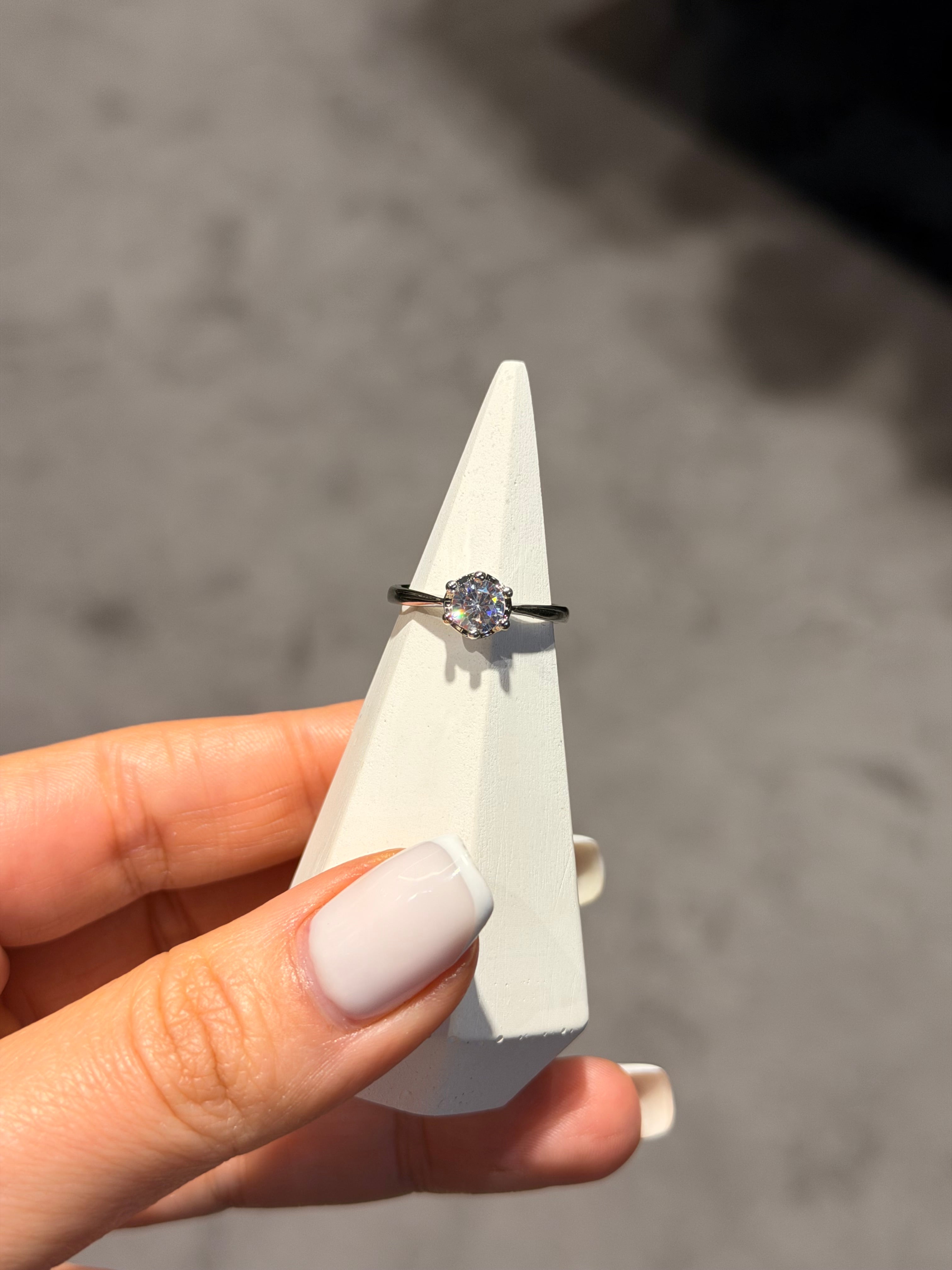 Tek Taş Pırlanta Model Ayarlanabilir Yüzük Silver