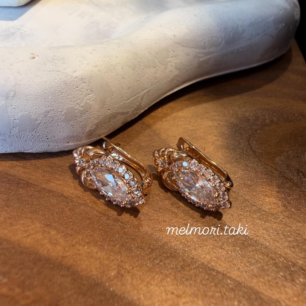 Xuping Vıntage Taşlı Model Küpe