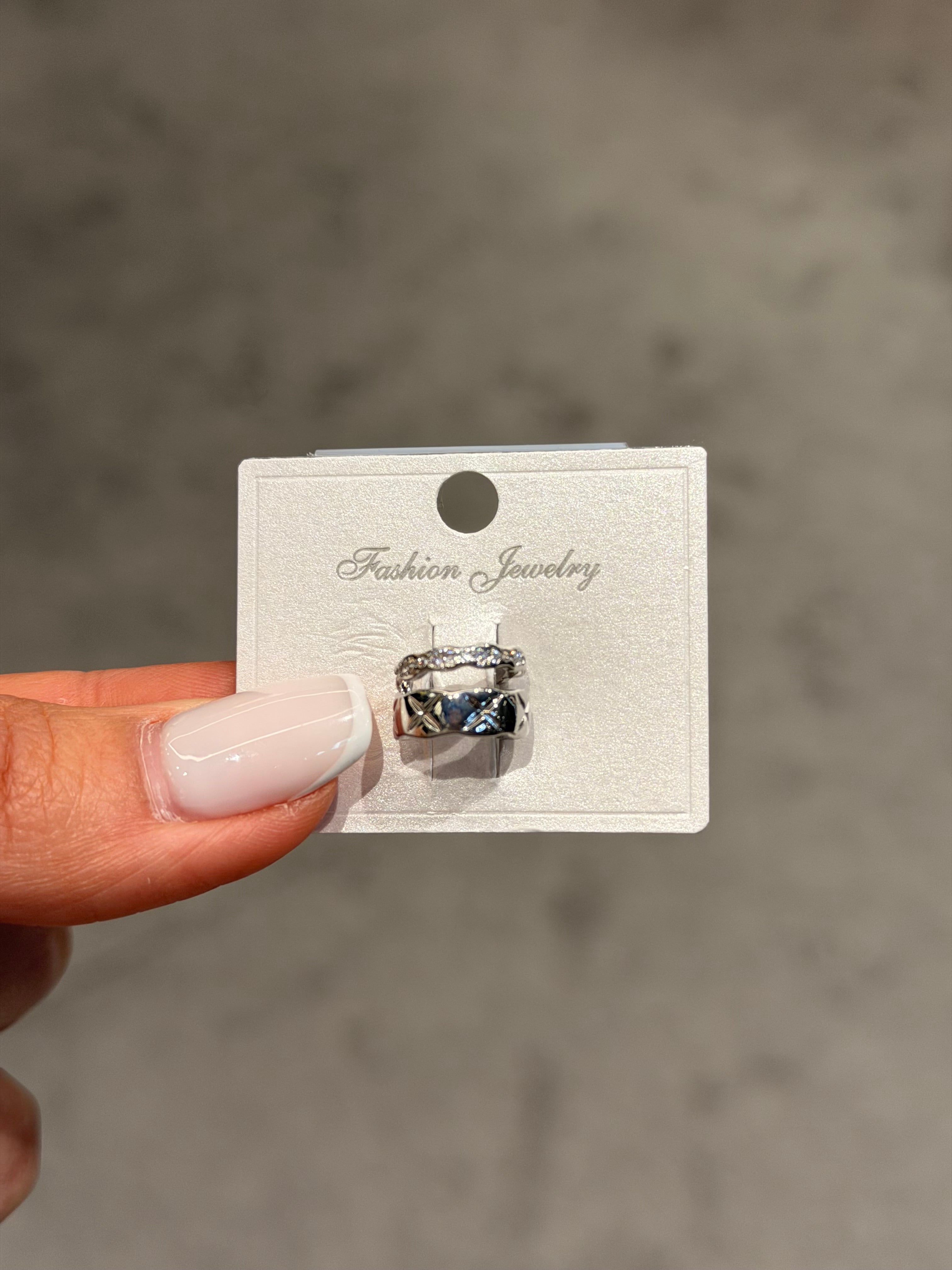 Ear Cuff ( Deliksiz Kıkırdak Küpesi ) Ürün ana görseli