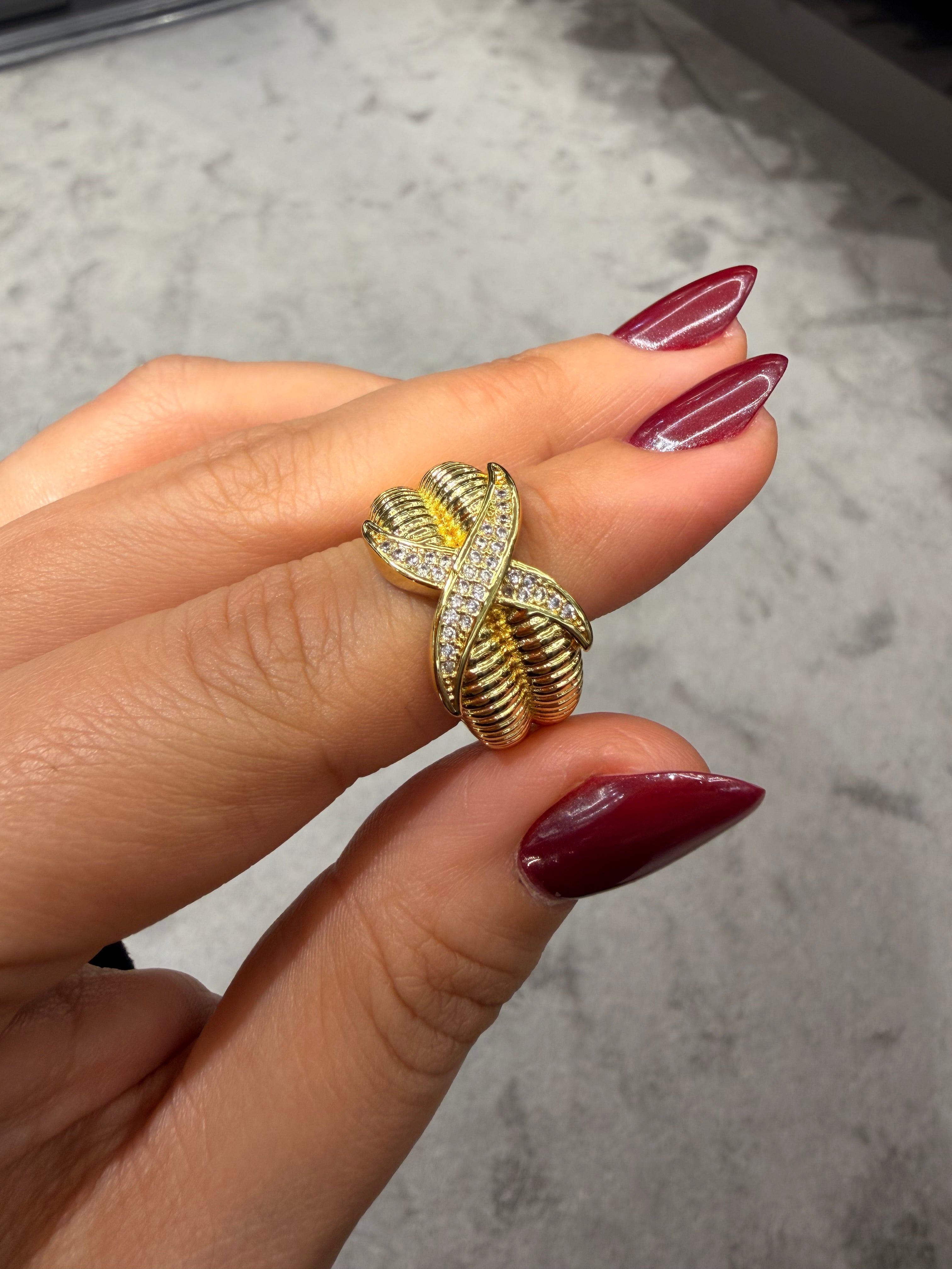 Çapraz Model Gold Ayarlanabilir Yüzük Ürün ikincil görseli