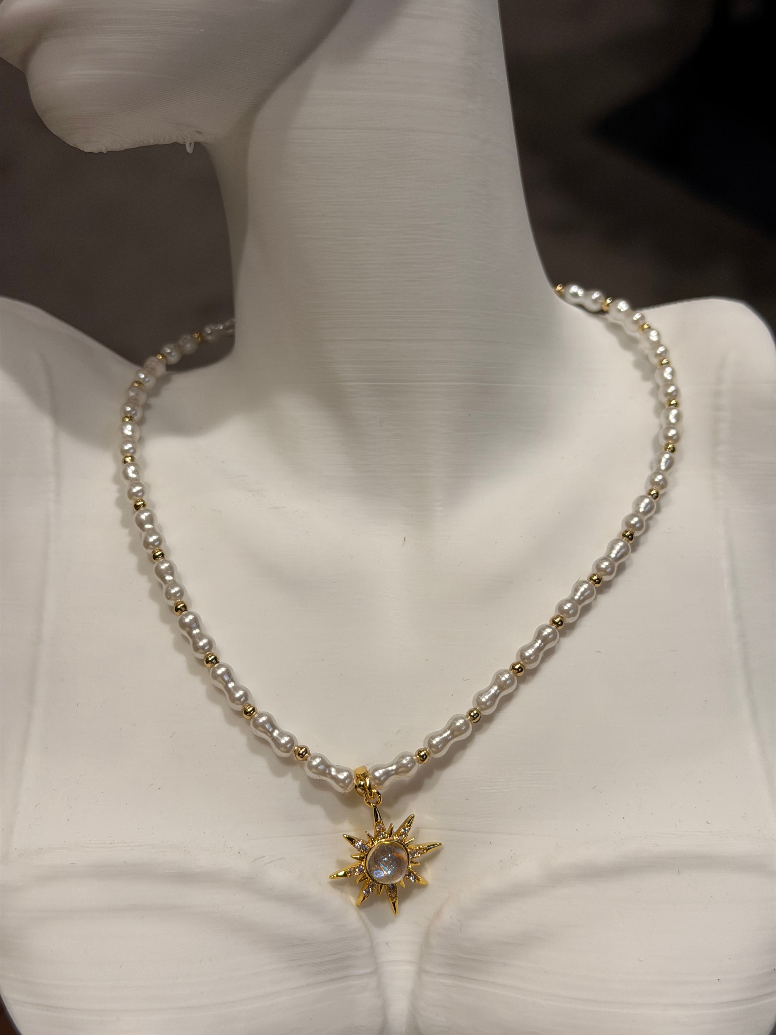 Yıldız İnci Kolye