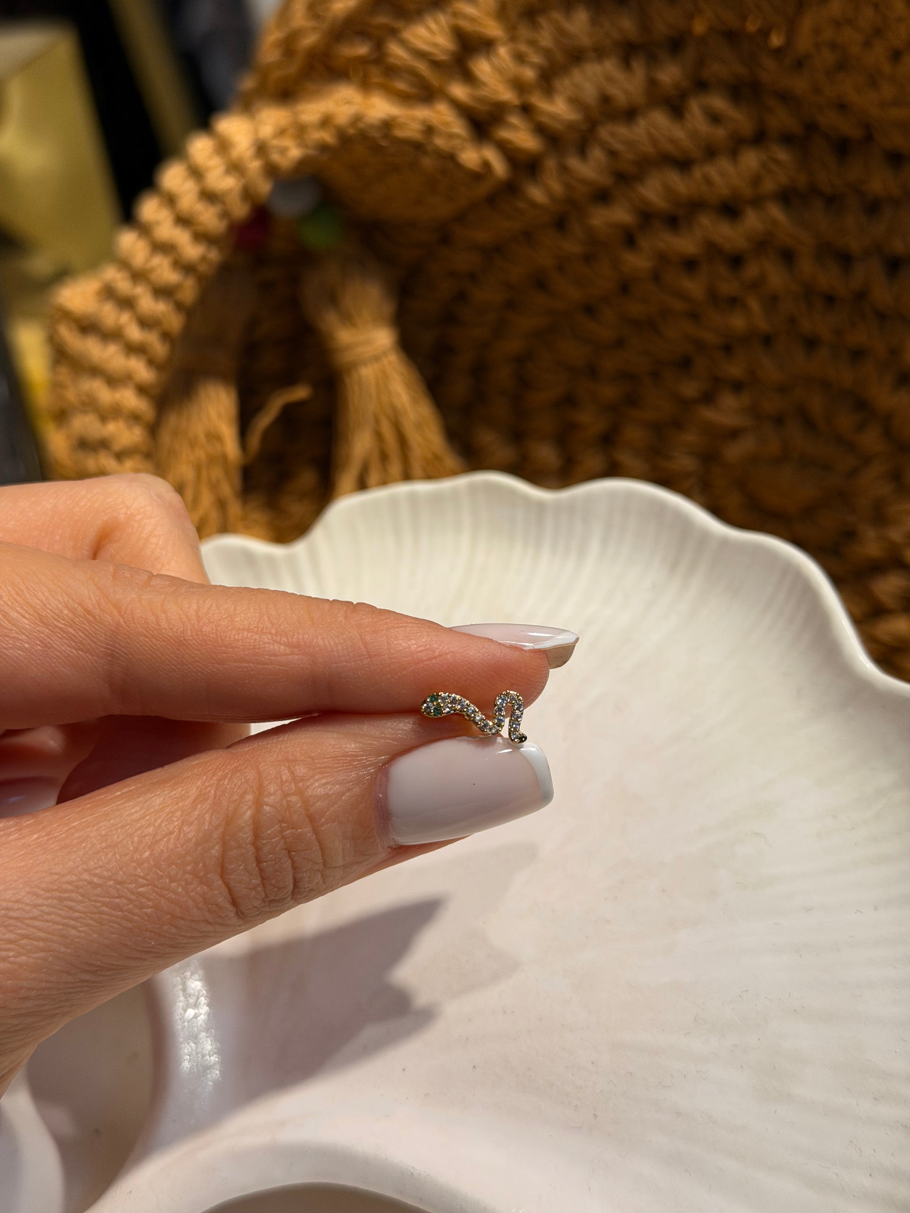 Yılan Model Cerrahi Piercing Gold