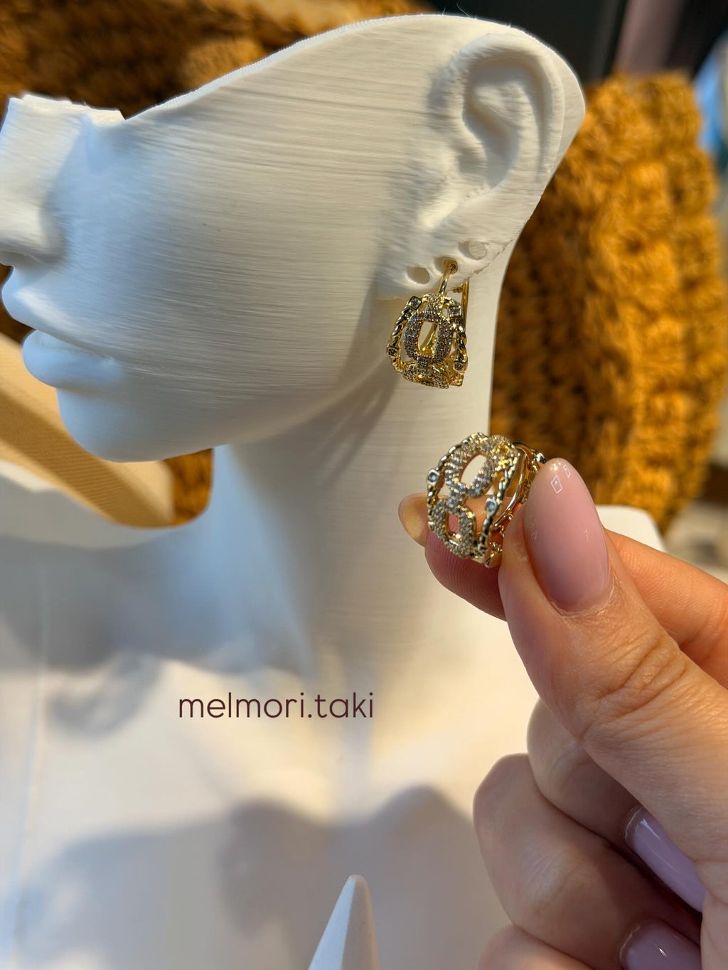 Xuping Vintage Model Halka Küpe