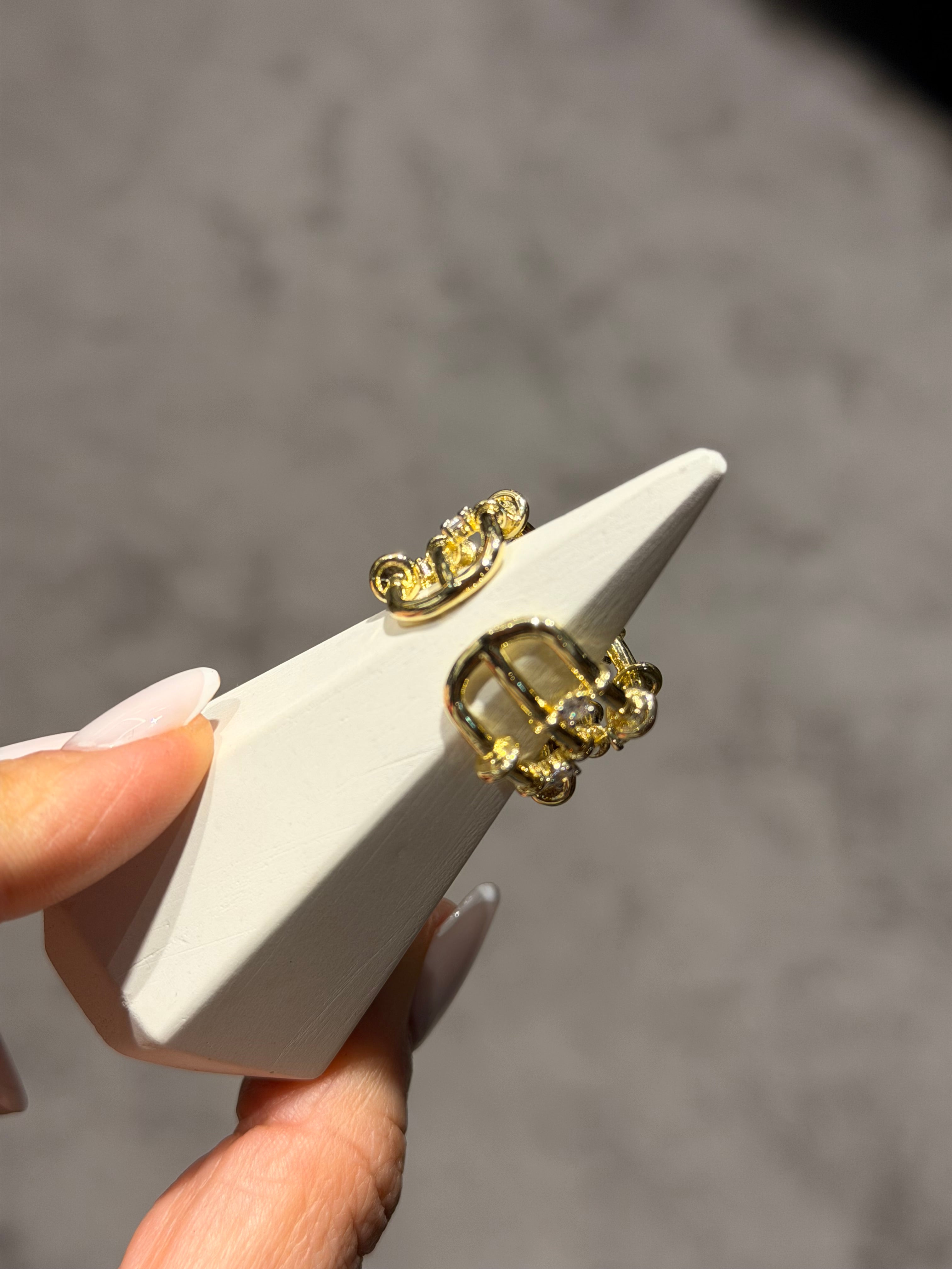 Tasarım İkonik Parça Yüzük