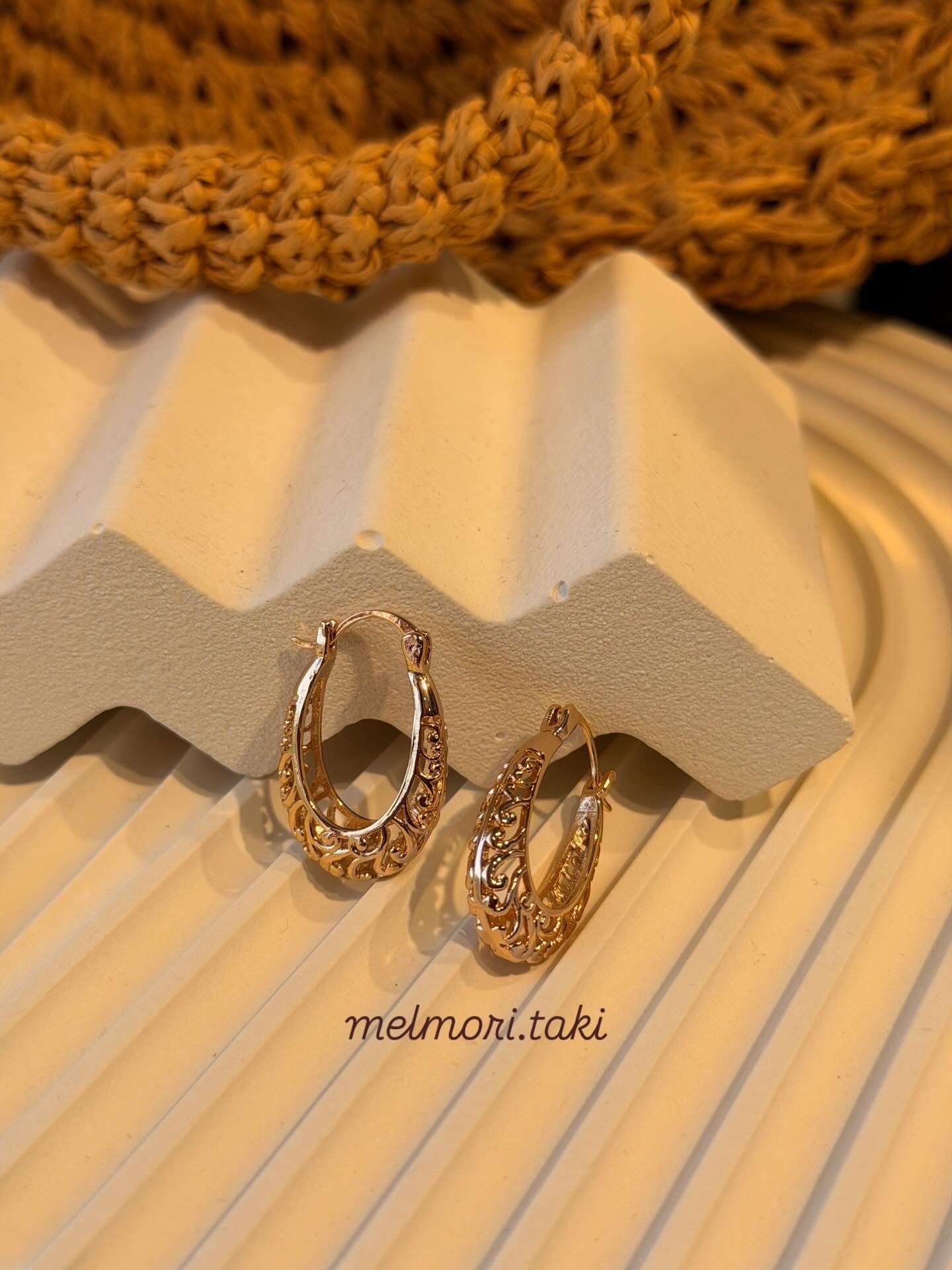 Xuping Vıntage Desenli Model Küpe