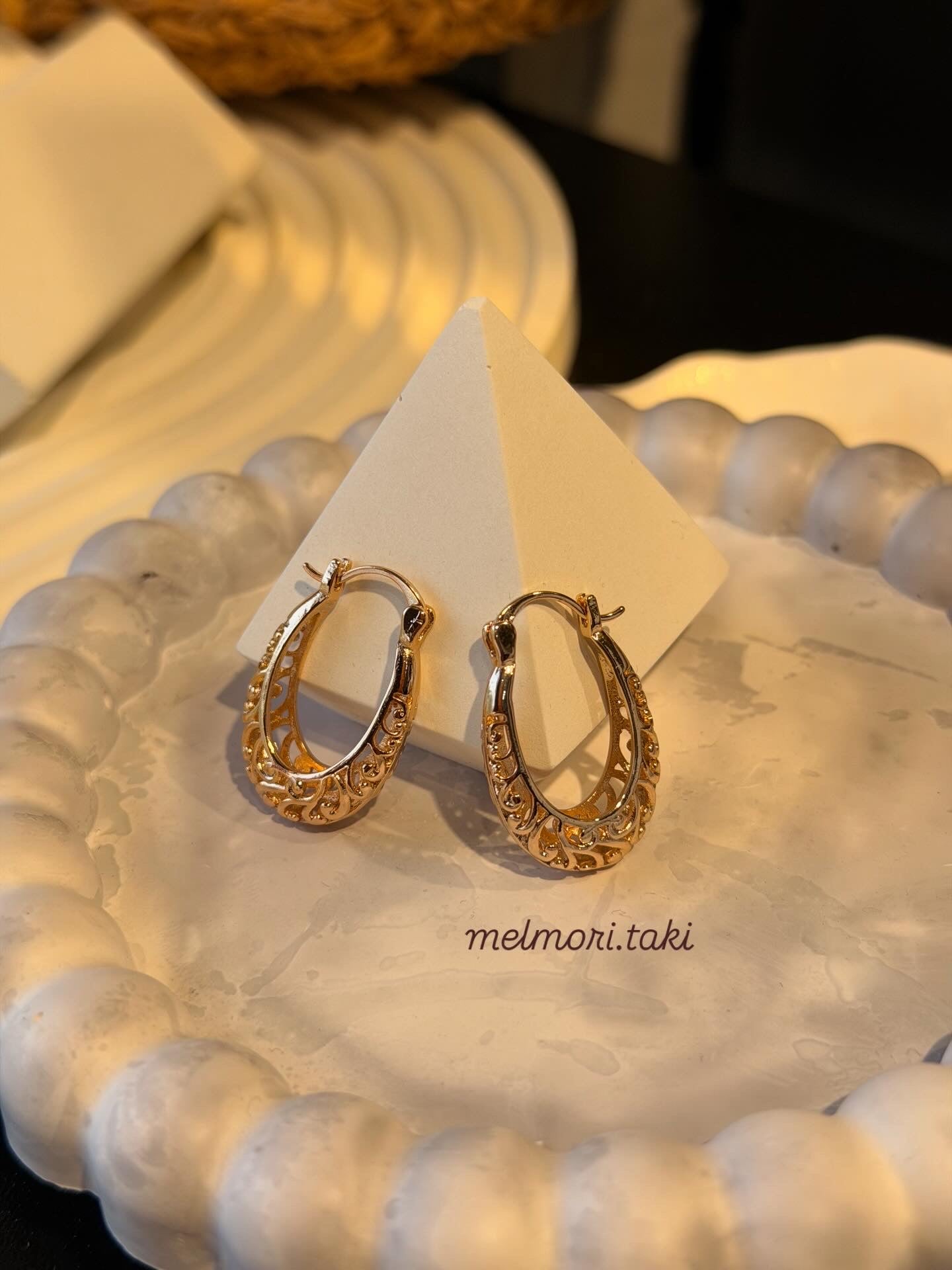 Xuping Vıntage Desenli Model Küpe Ürün ana görseli