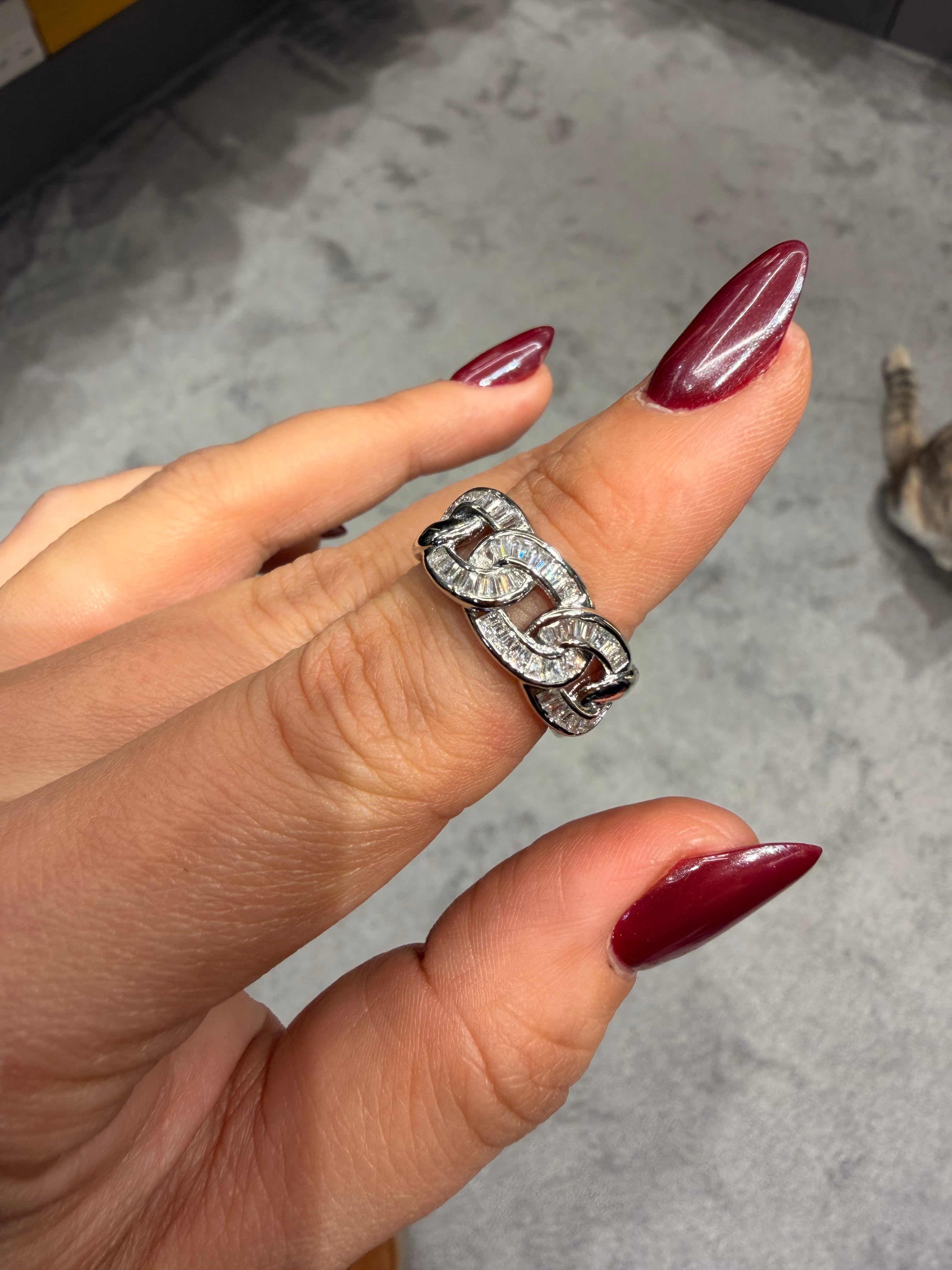 Pırlanta Taşlı Halat Model Ayarlanabilir Silver Yüzük Ürün ana görseli