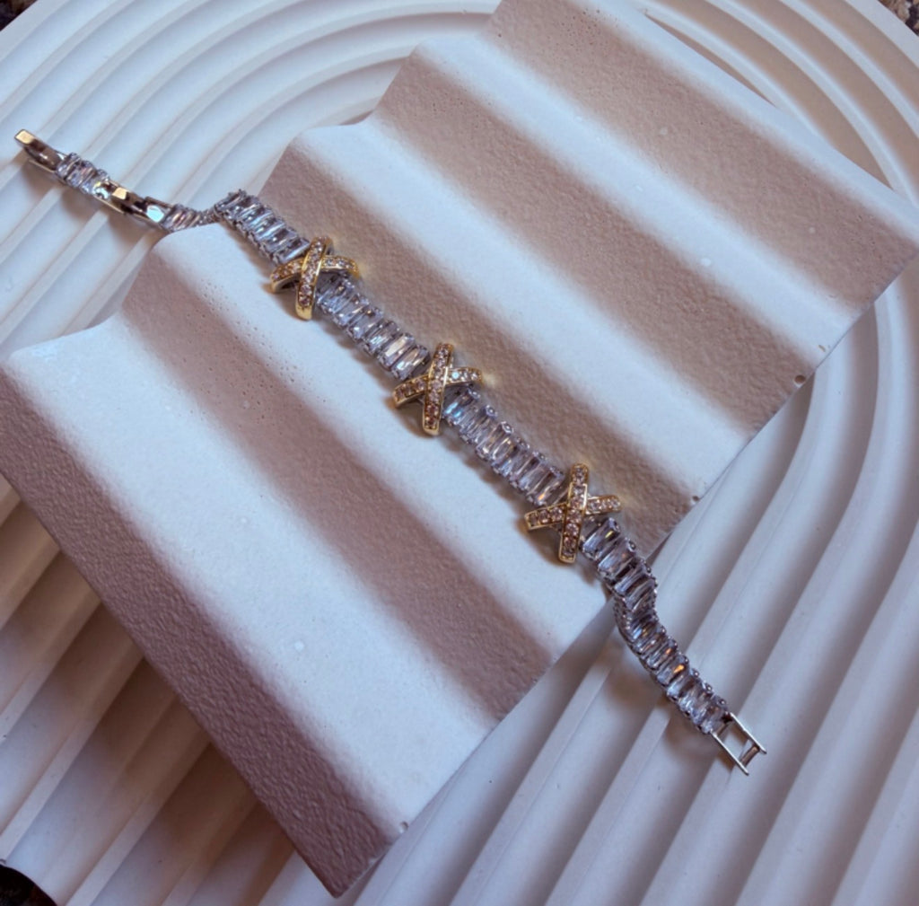 Xuping Seri Altın Gümüş X Model Pırlanta Taşlı Bileklik