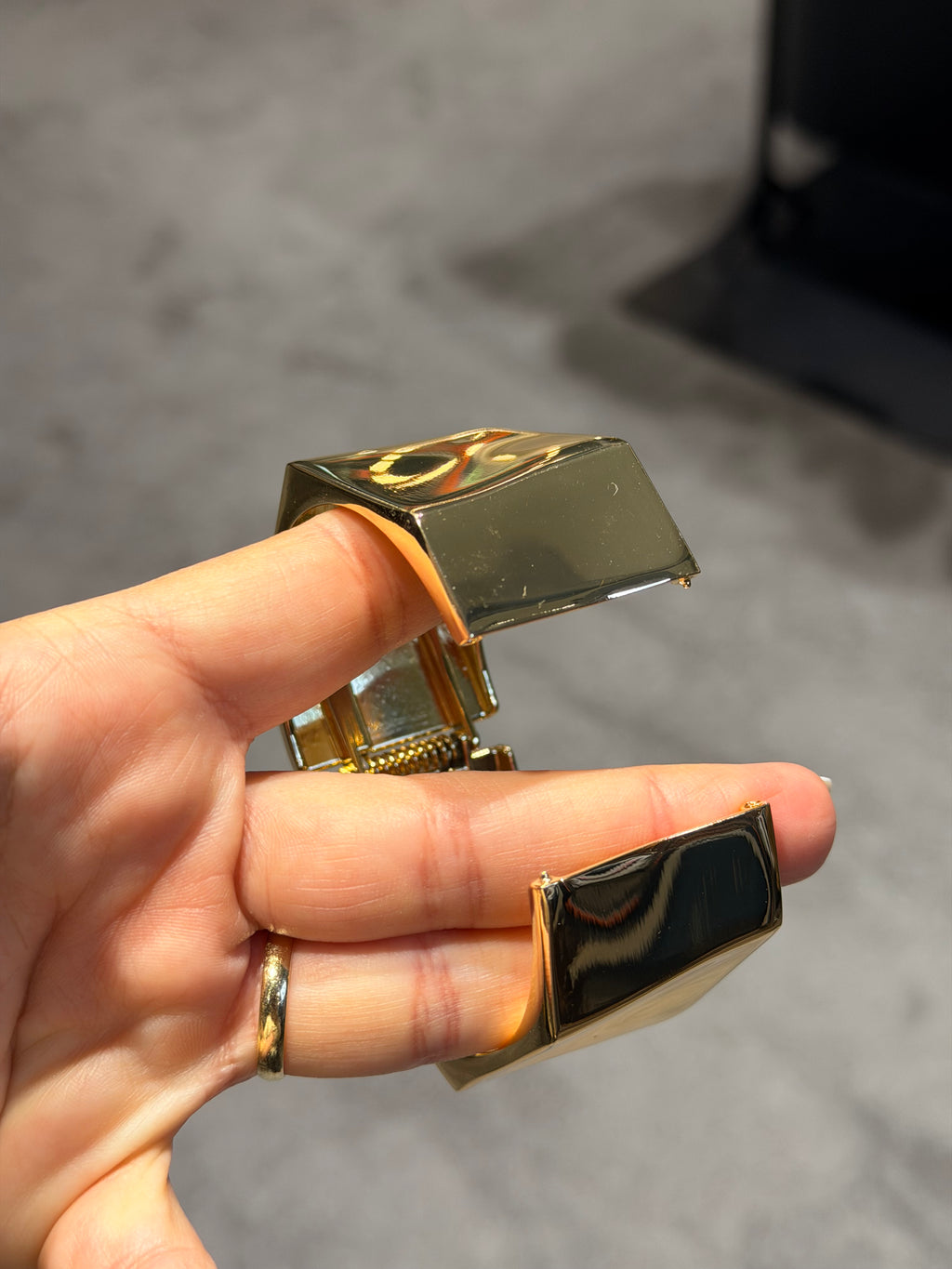 Golden Edge Kalın Bileklik