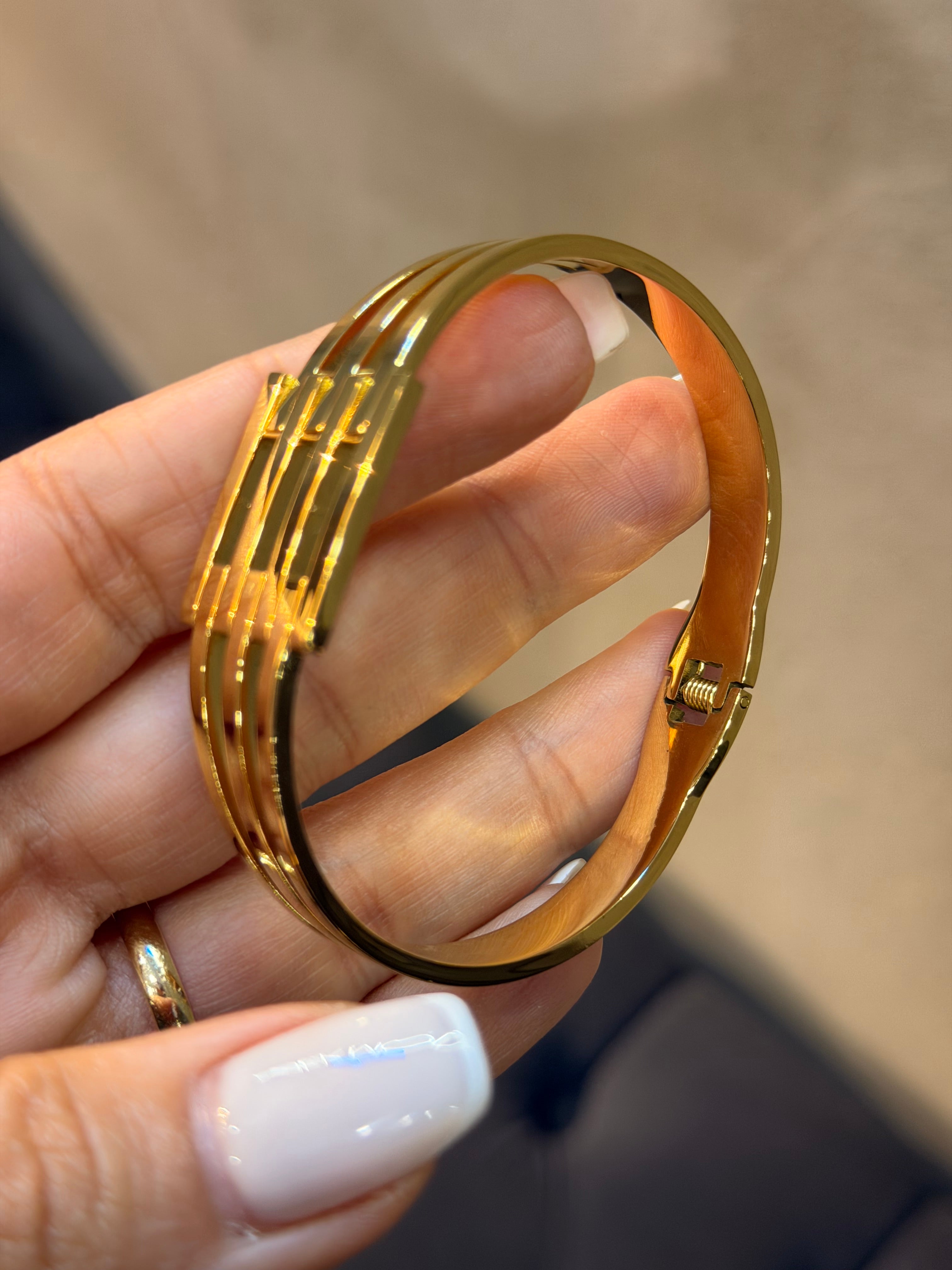 14k Kuyumcu Model Kelepçe Bileklik