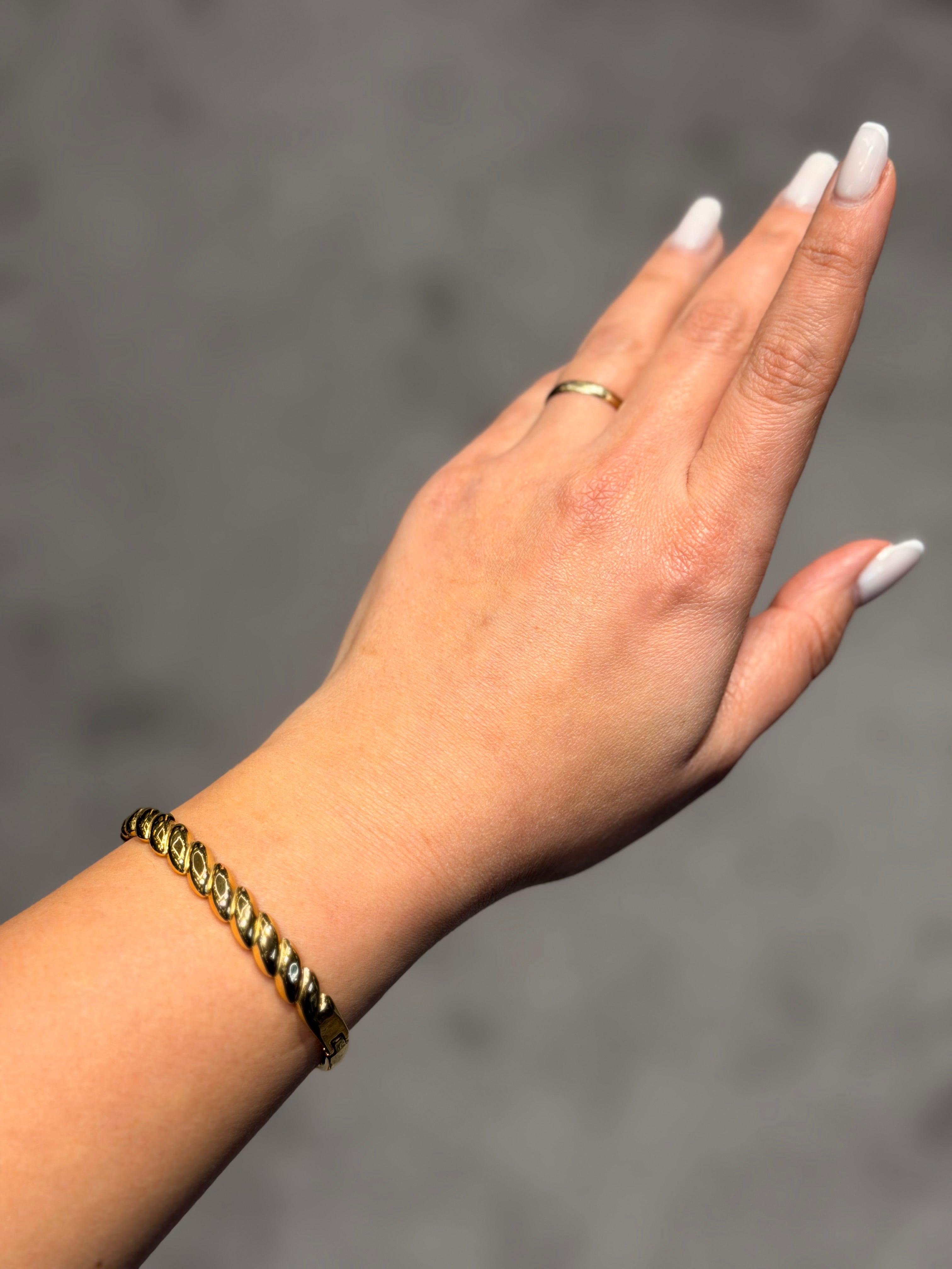 14k Kuyumcu Modeli Kalın Burgu Bileklik Kelepçe Ürün ana görseli