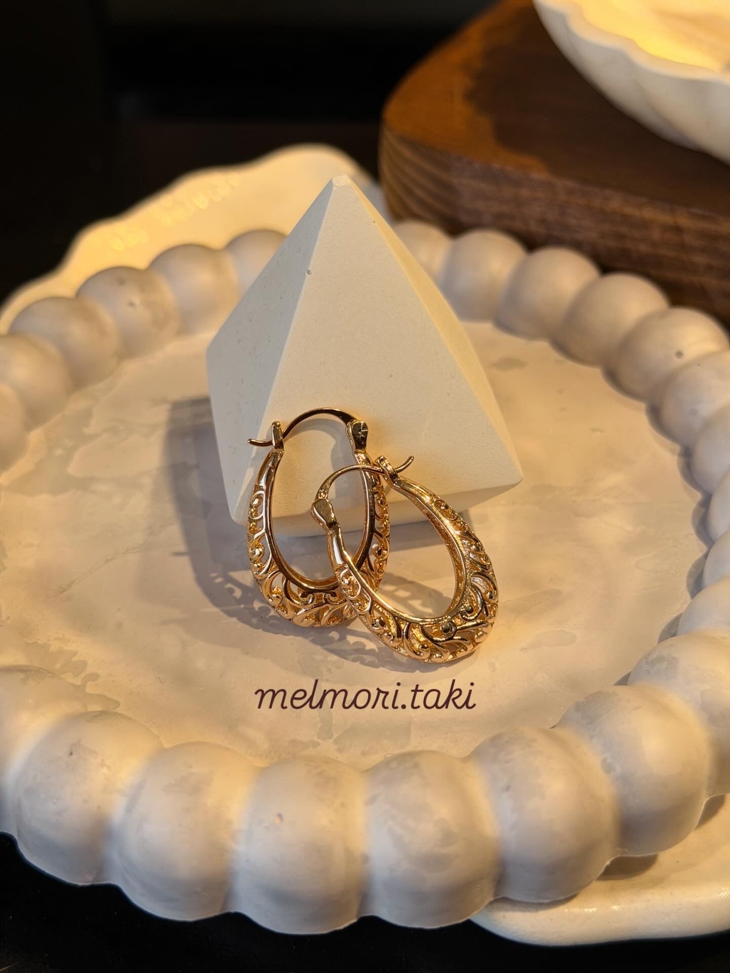 Xuping Vıntage Desenli Model Küpe Ürün ikincil görseli