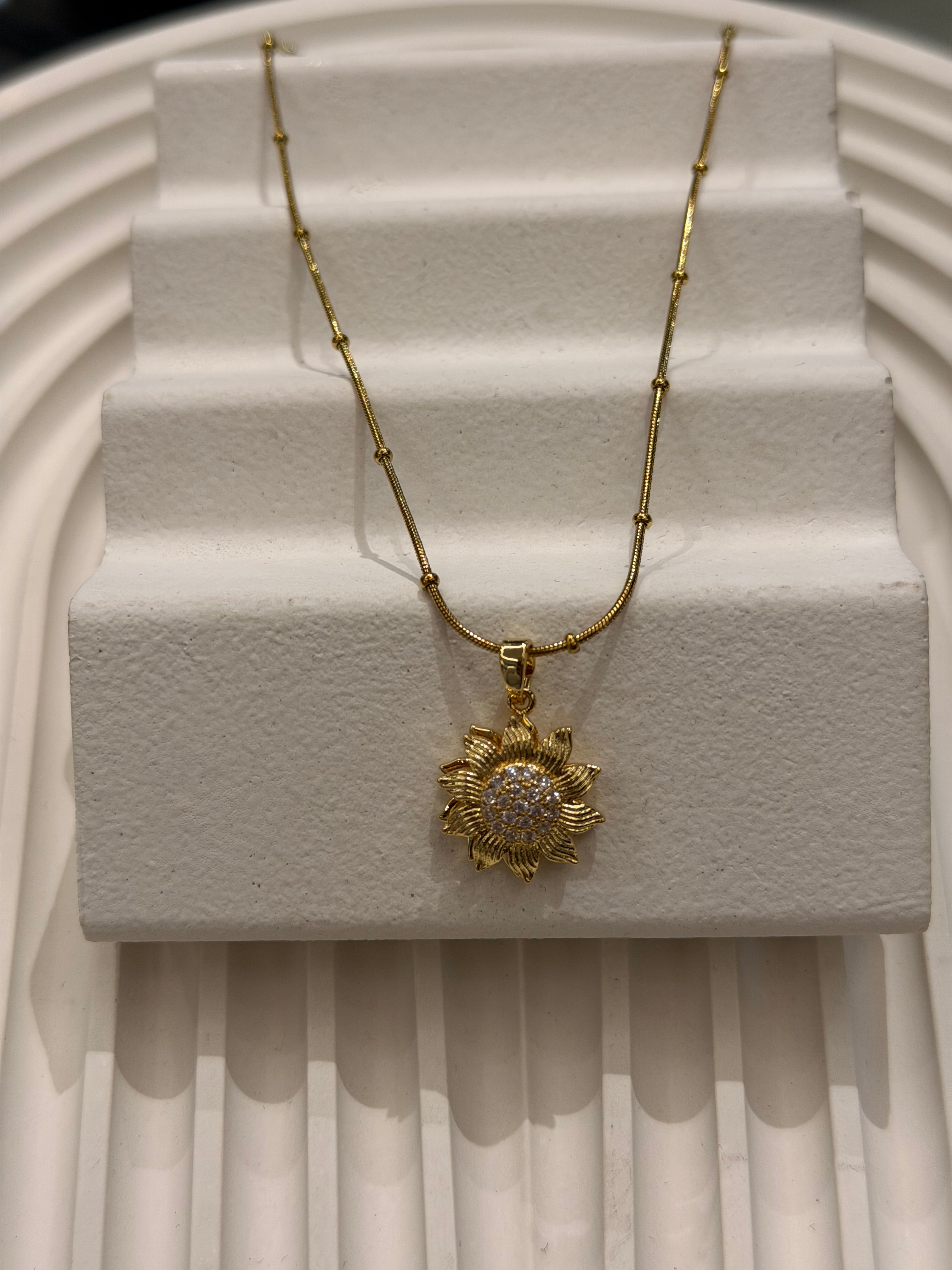 Ayçiçeği Kolyesi Ürün ikincil görseli