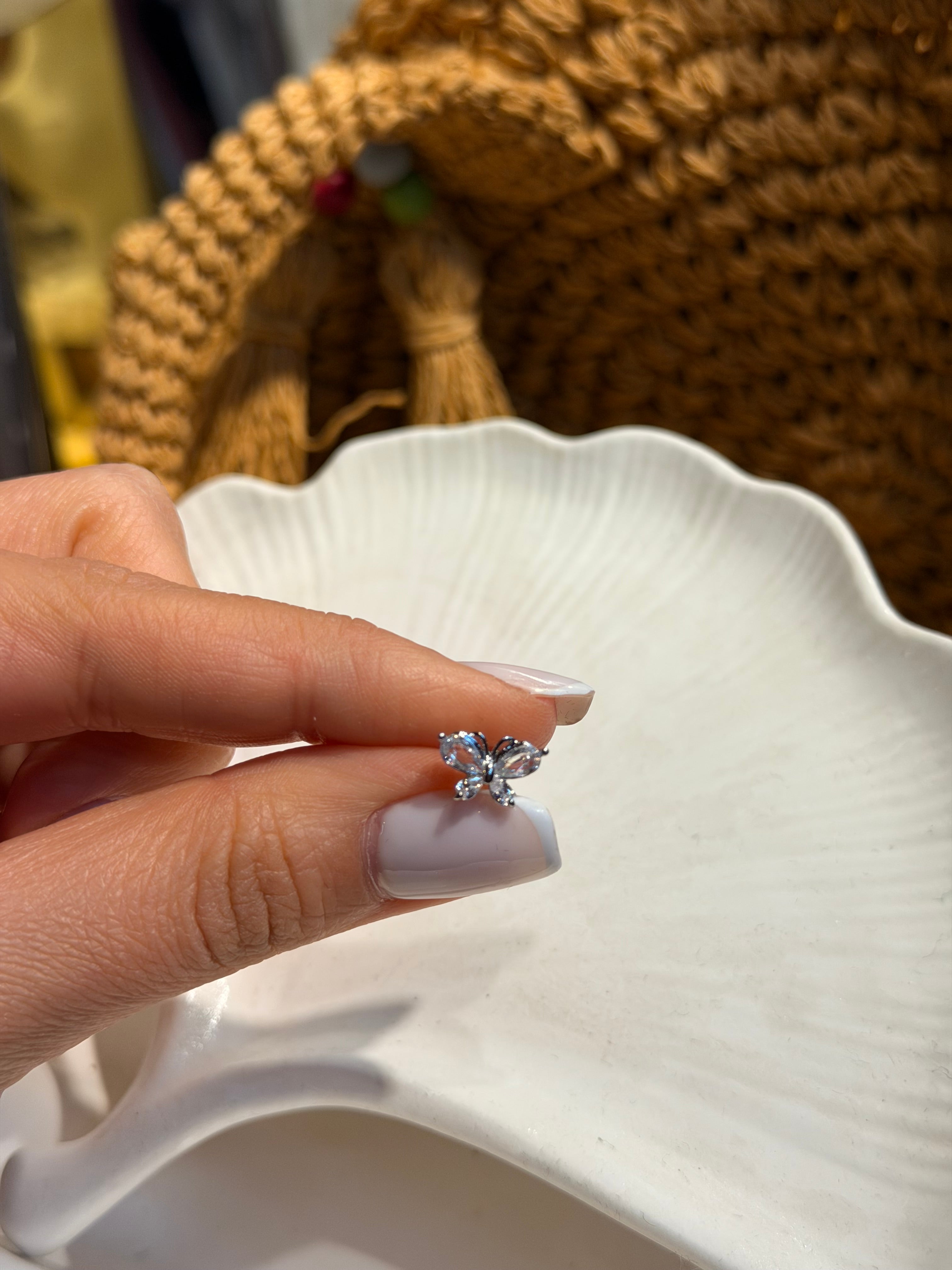 Taşlı Kelebek Model Cerrahi Piercing Silver Ürün ana görseli