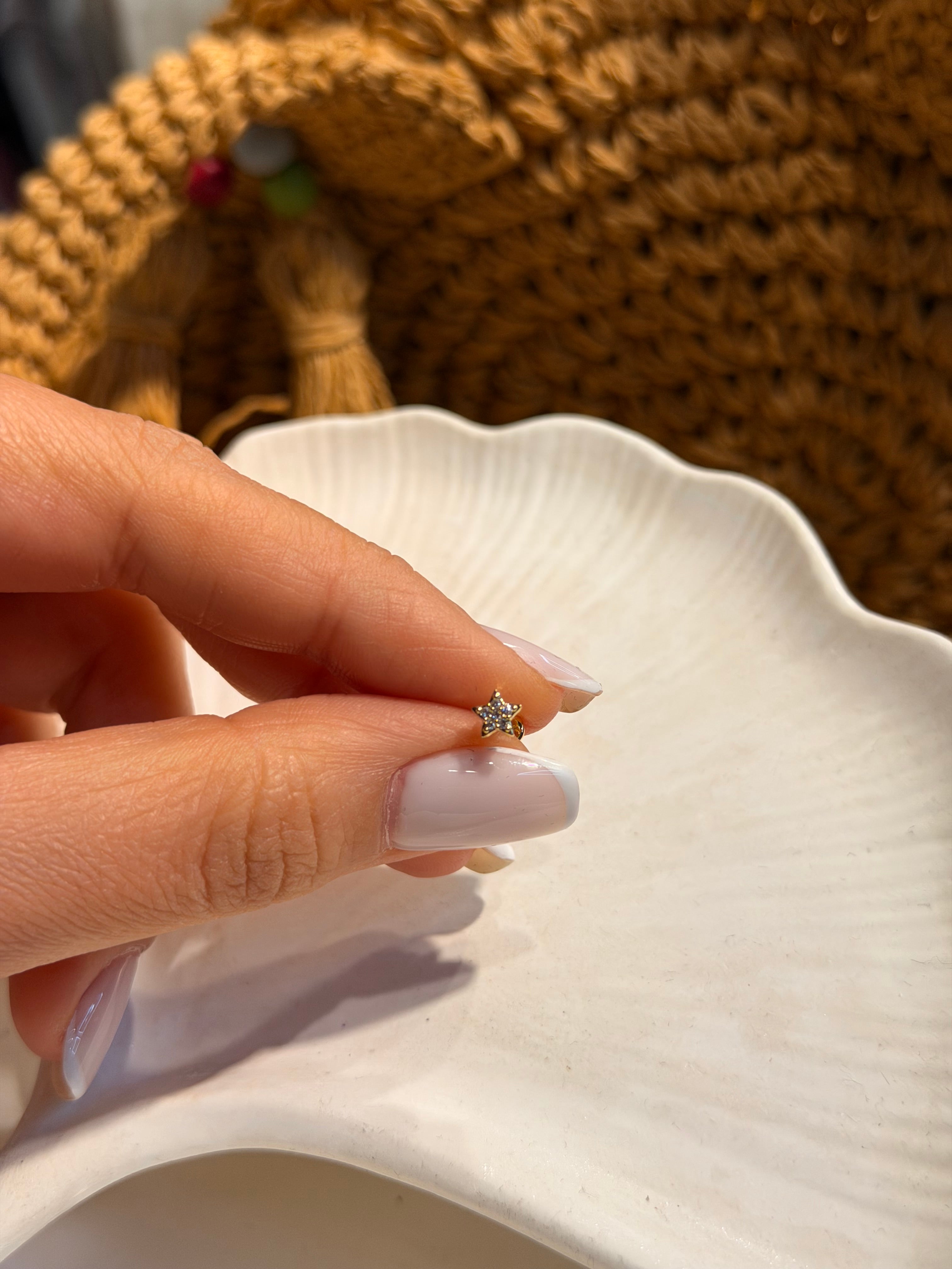 Mini Yıldız Model Cerrahi Piercing Gold