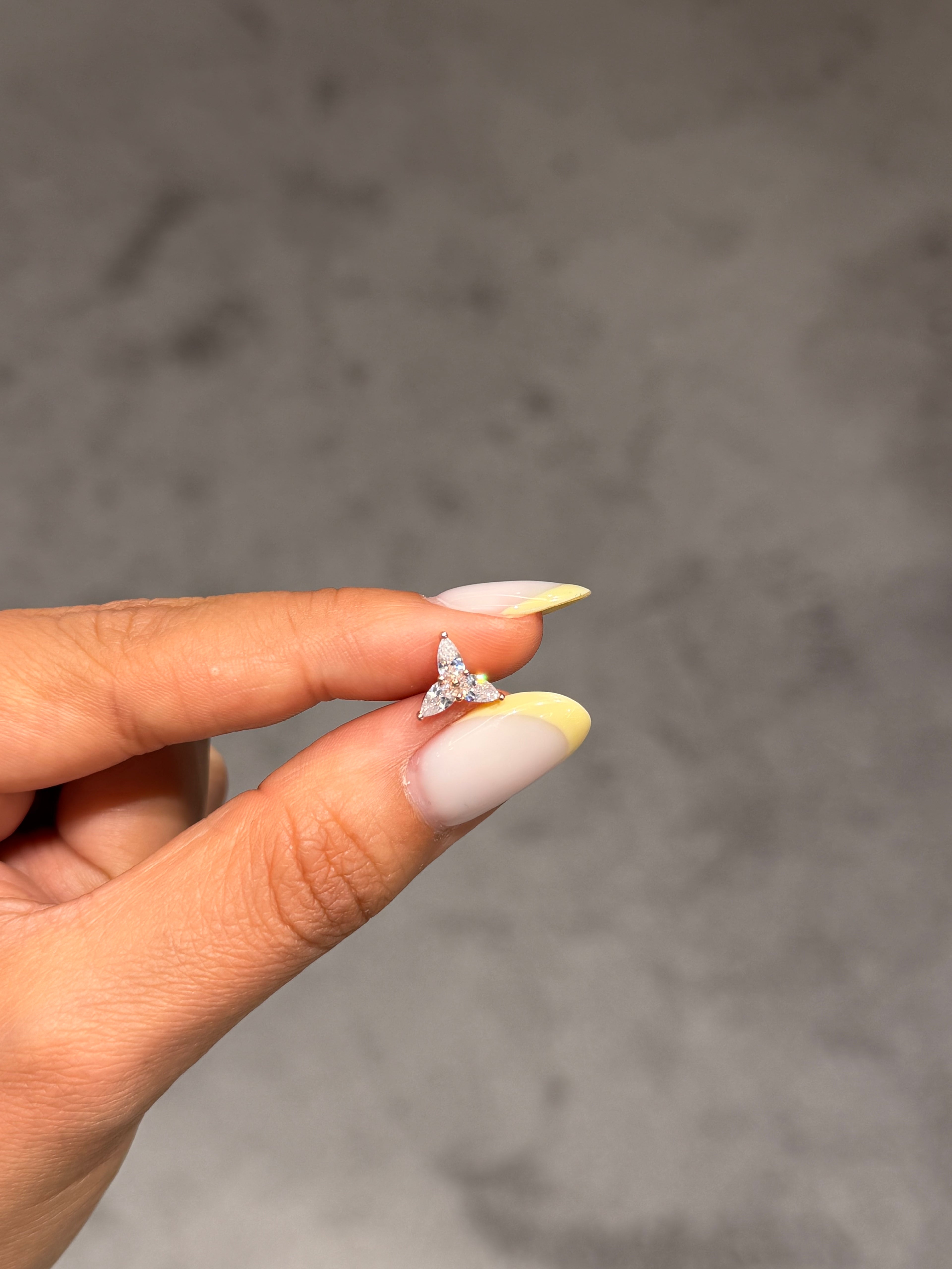 Pırlanta Taşlı Model Cerrahi Piercing Gold