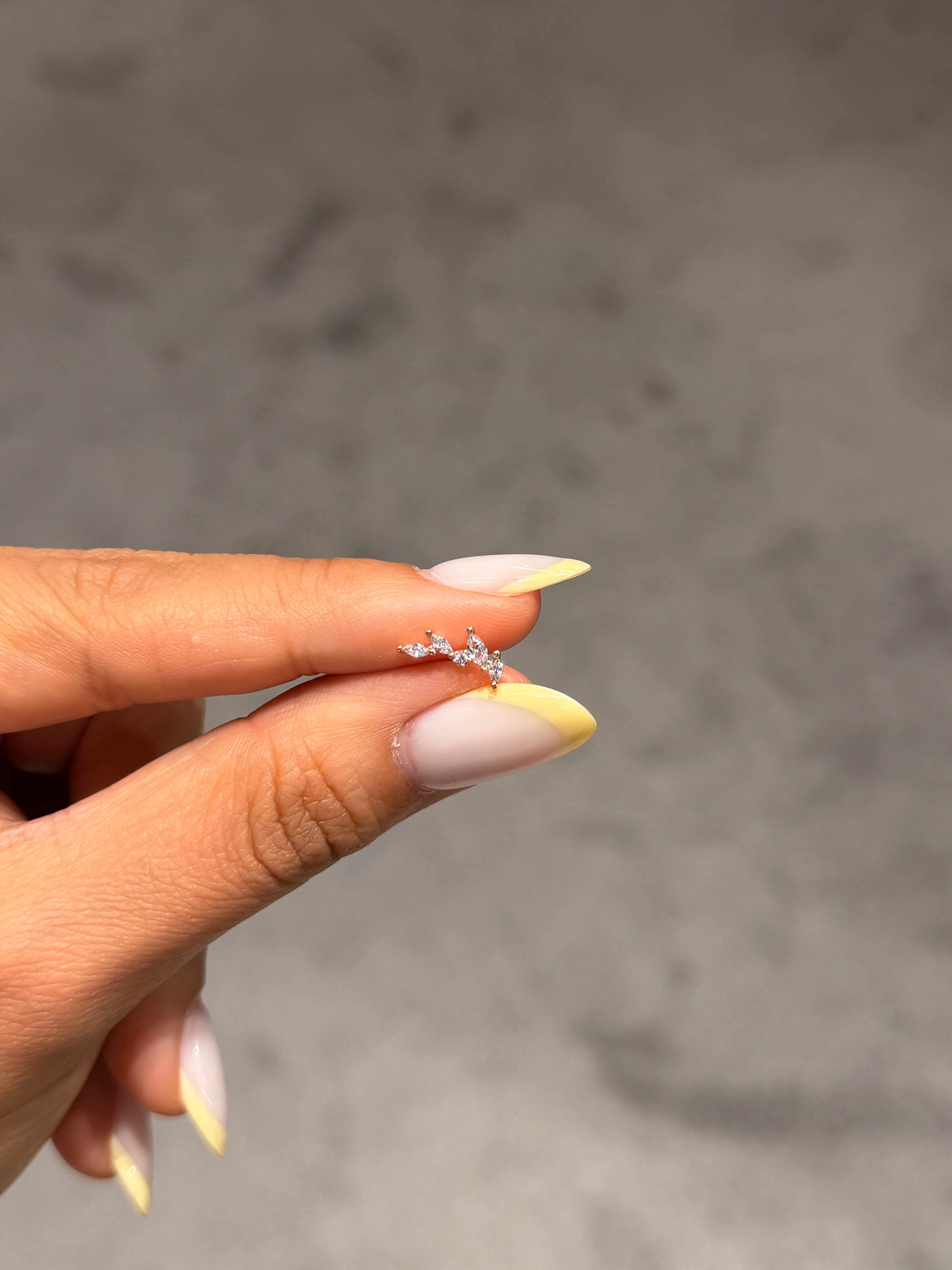 Pırlanta Taşlı Yaprak Model Cerrahi Piercing Rose Gold