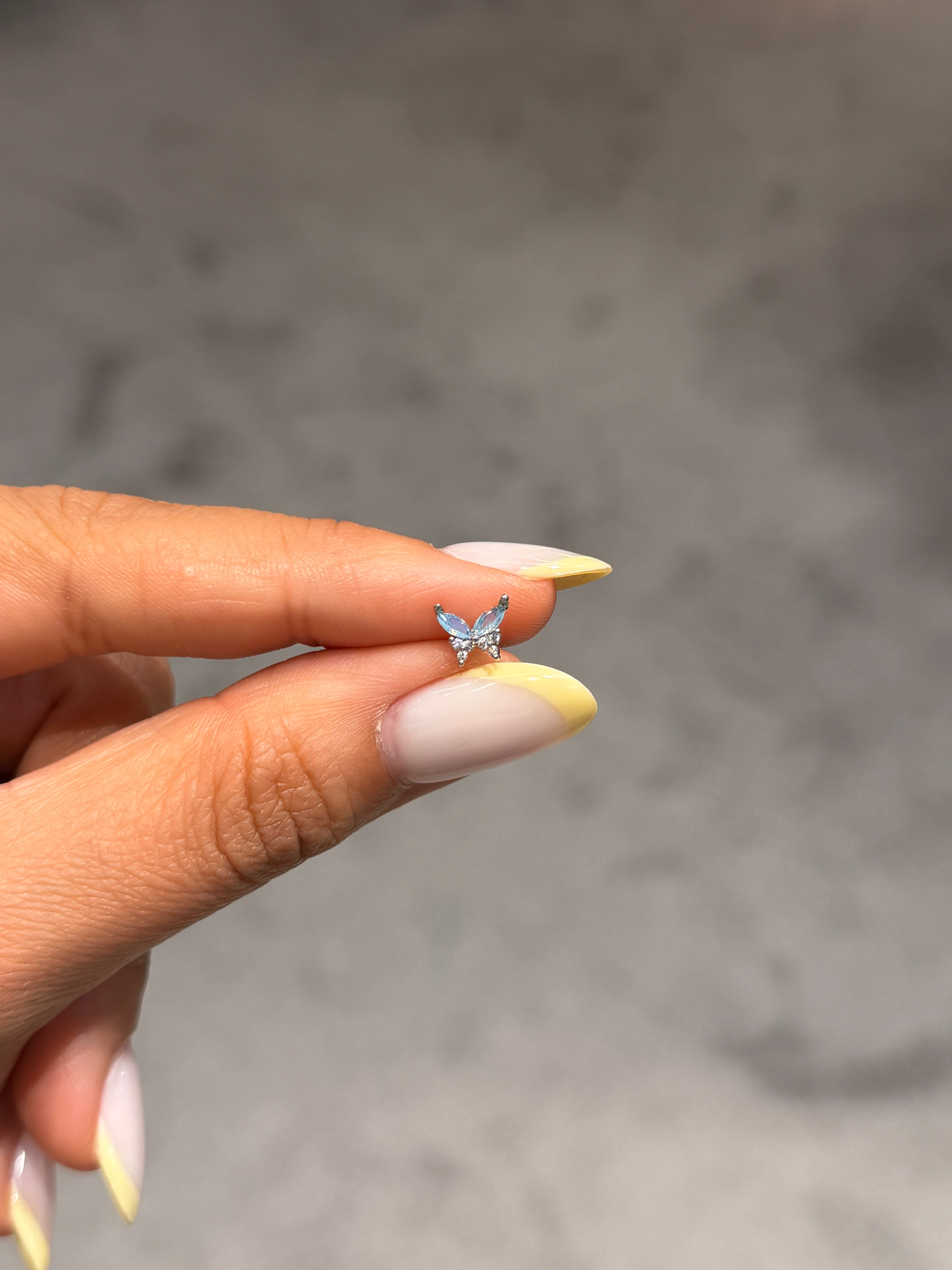 Mavi Taşlı Kelebek Model Cerrahi Piercing Silver Ürün ana görseli