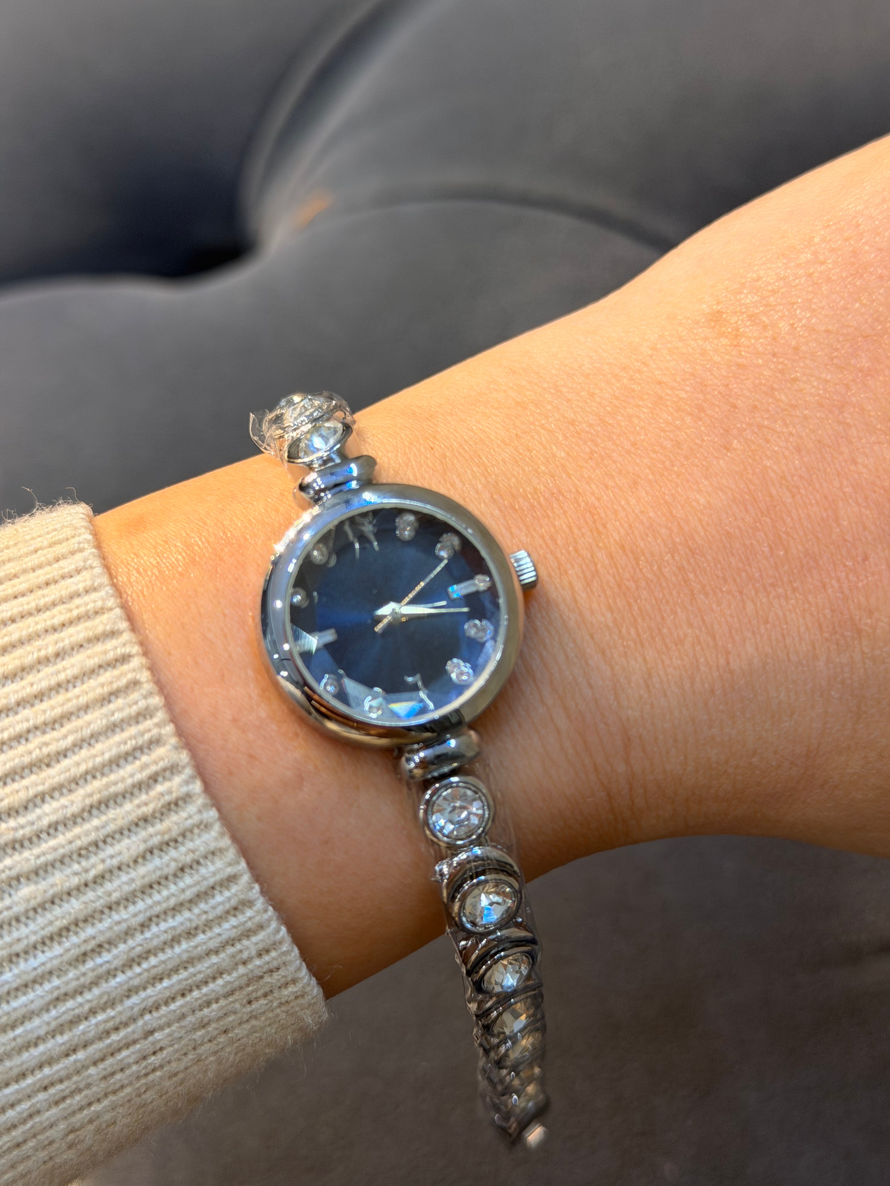 Swarovski Model Paslanmaz Çelik Kadın Saat Silver