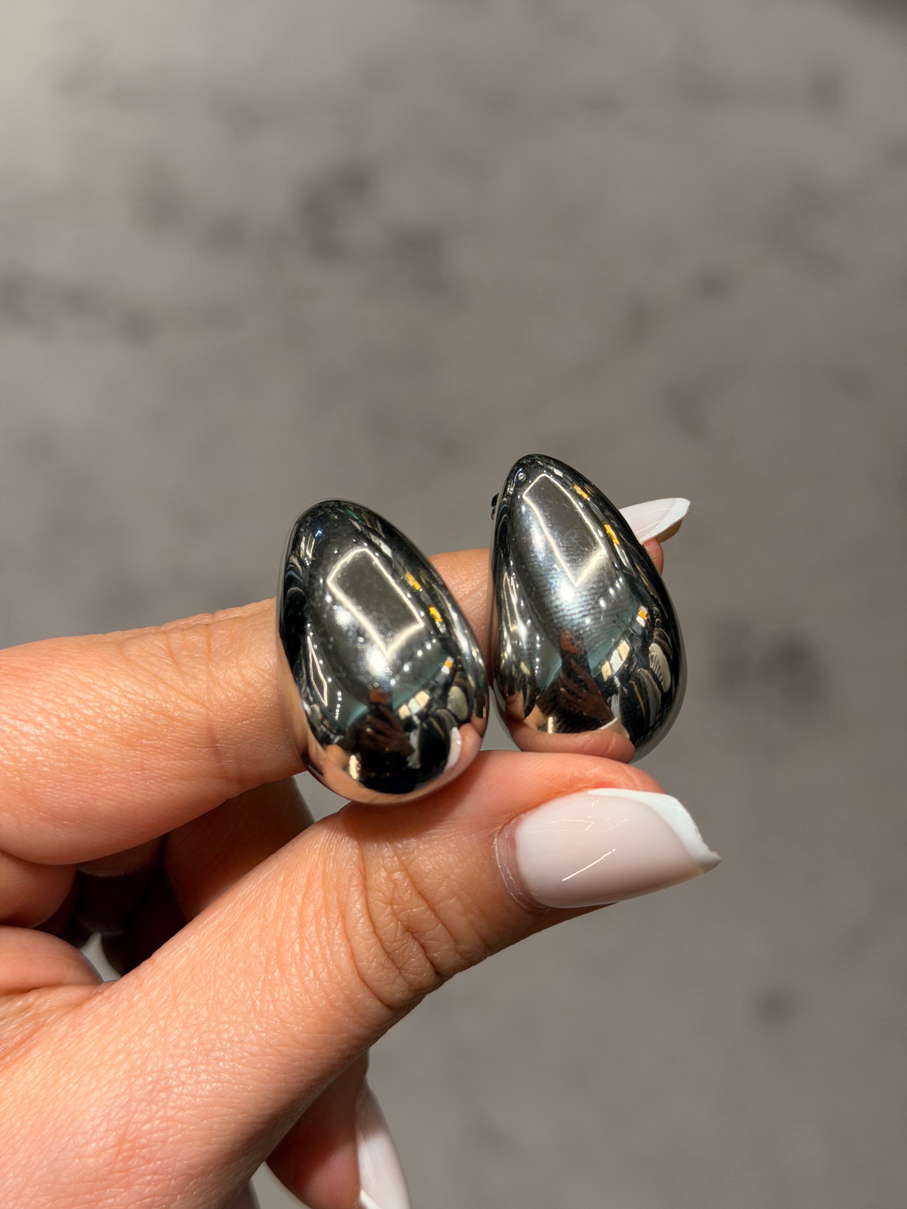 Büyük Damla Model Küpe Silver Ürün ikincil görseli